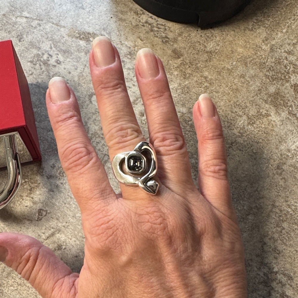 UNO de 50 Silver Ring with Black Stone - Picture 5 of 11